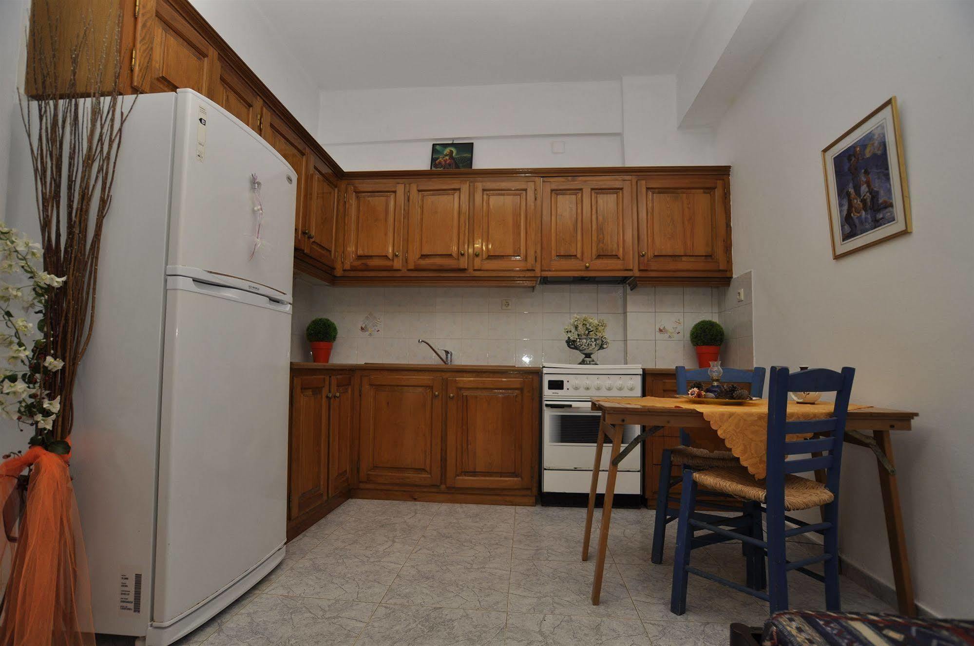 Manos Apartments Мегас-Ялос-Нитес Экстерьер фото