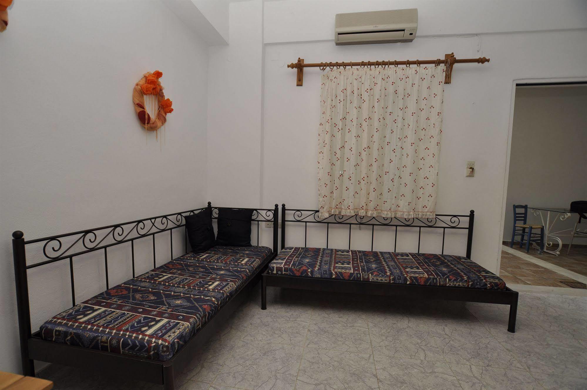 Manos Apartments Мегас-Ялос-Нитес Экстерьер фото